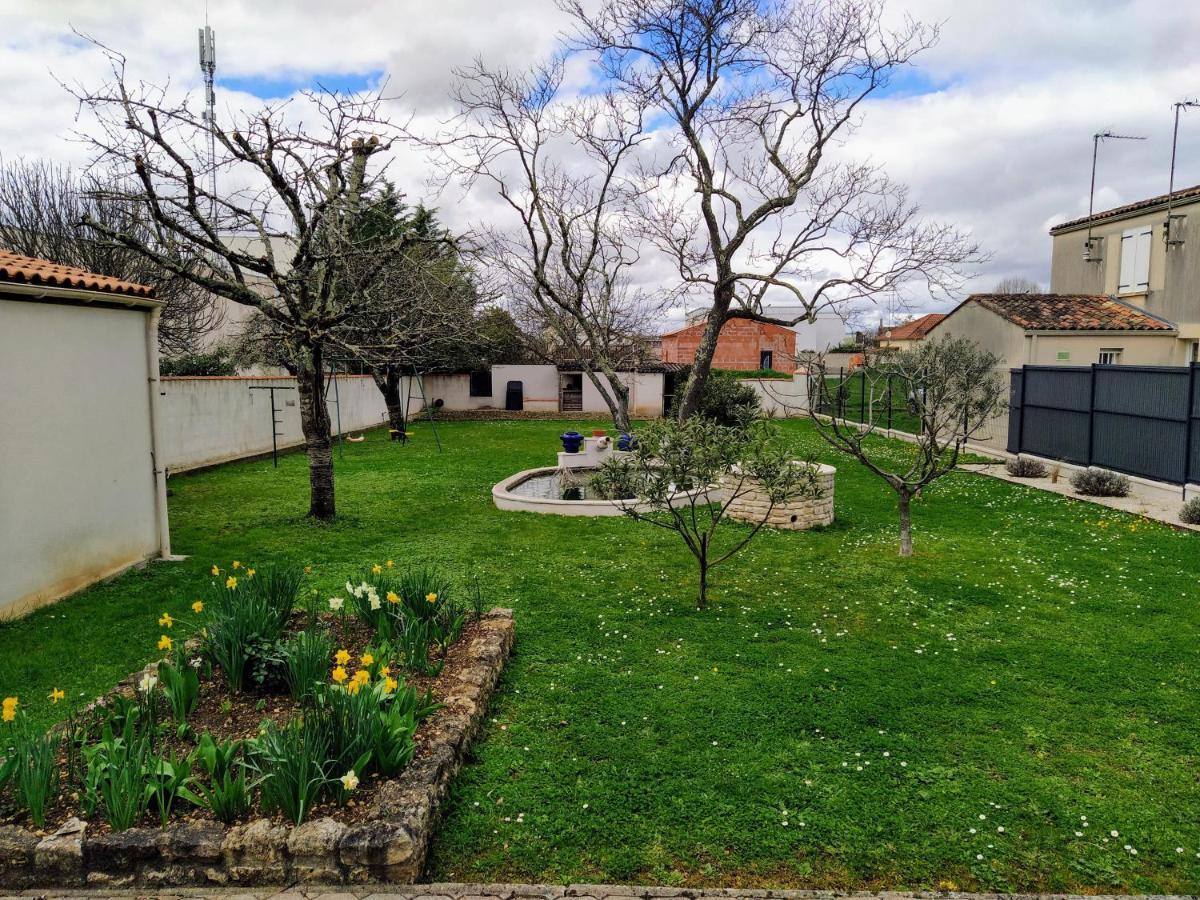 Maison Plain Pied Avec Jardin, Terrasse Et Veranda 干邑 外观 照片